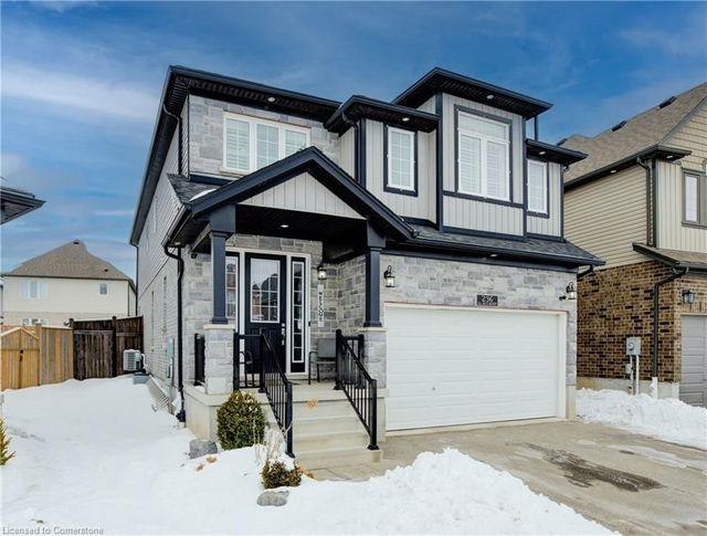 236 Tall Grass Crescent
