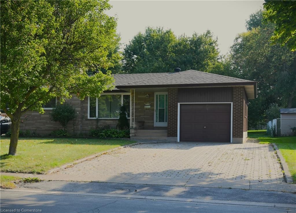 Single Family Residence for sale at 680 Clare Avenue, Welland, N. Welland, L3C 3C1 - MLS: 40706522