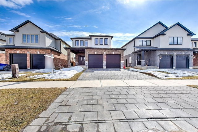 2925 Lemieux Walk
