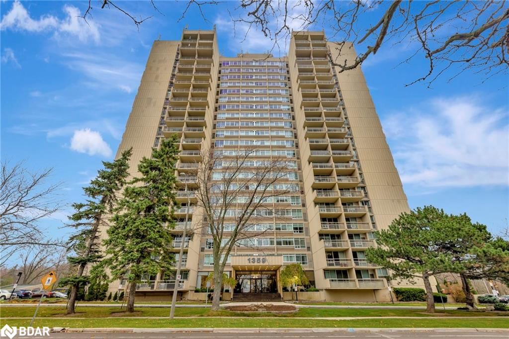 Condo/Apt Unit for sale at 202-1359 White Oaks Boulevard, Oakville, FA Falgarwood, L6H 2R8 - MLS: 40706771