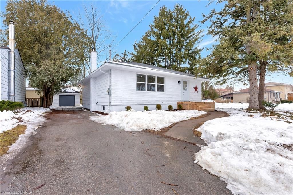 Single Family Residence sold at 24 Rowanwood Avenue, Brantford, Echo Place, N3S 7B6 - MLS: 40707433