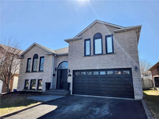11 Maplecrest Lane