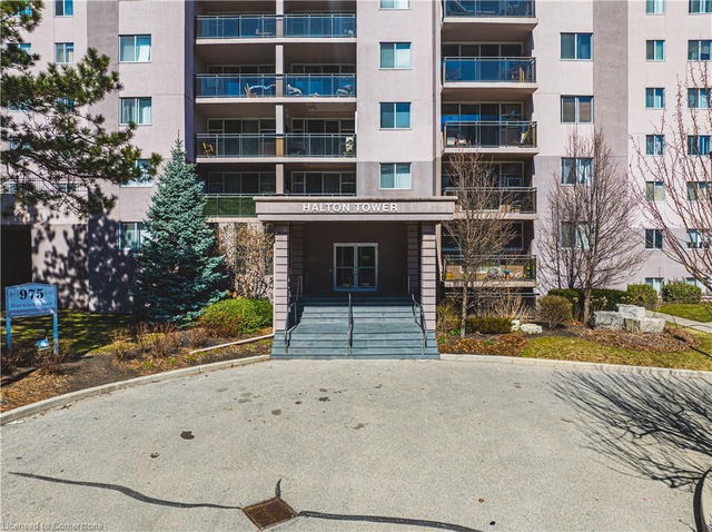 706 - 975 Warwick Court