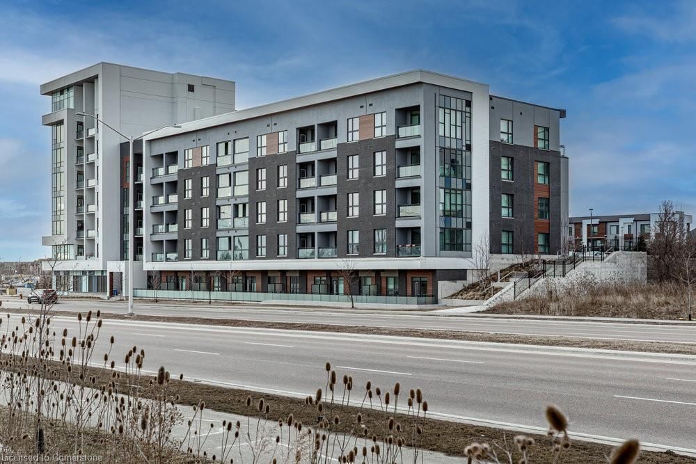 Condo/Apt Unit for lease at 003-95 Dundas Street, Oakville, GO Glenorchy, L6M 5N4 - MLS: 40707832