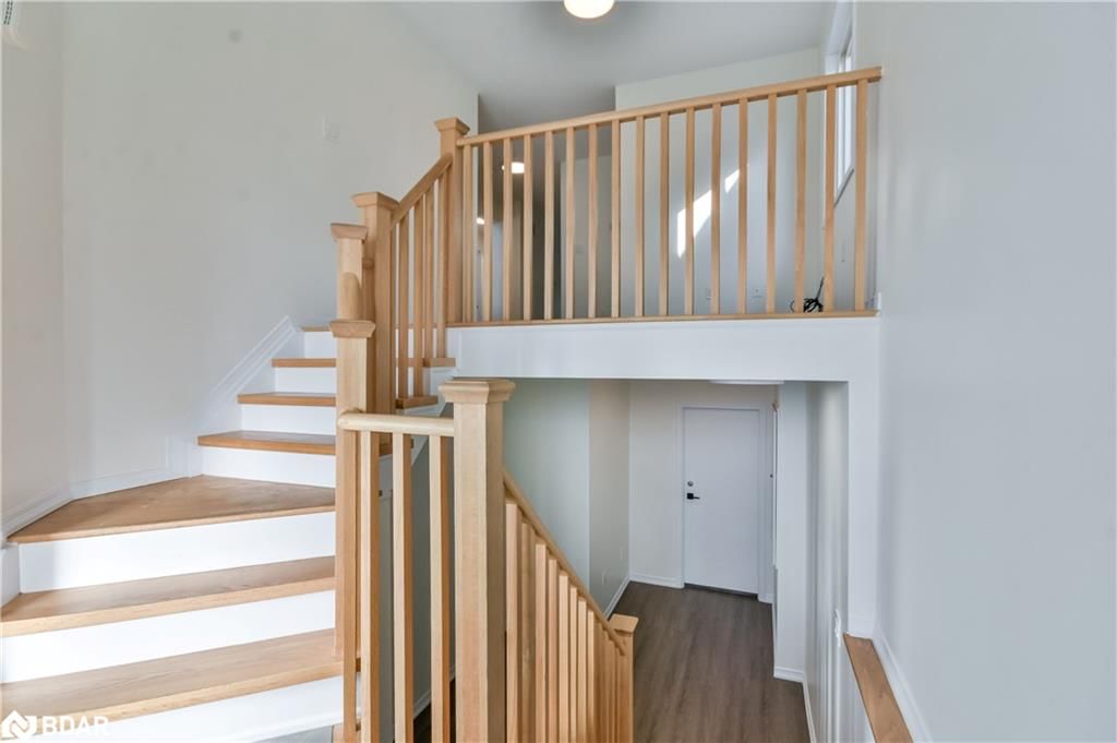 Single Family Residence sold at 245 Diana Drive, Orillia, Westridge, L3V 8J8 - MLS: 40708248