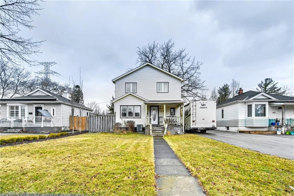 Single Family Residence for sale at 1353 Birch Avenue, Burlington, Central, L7S 1J1 - MLS: 40708909