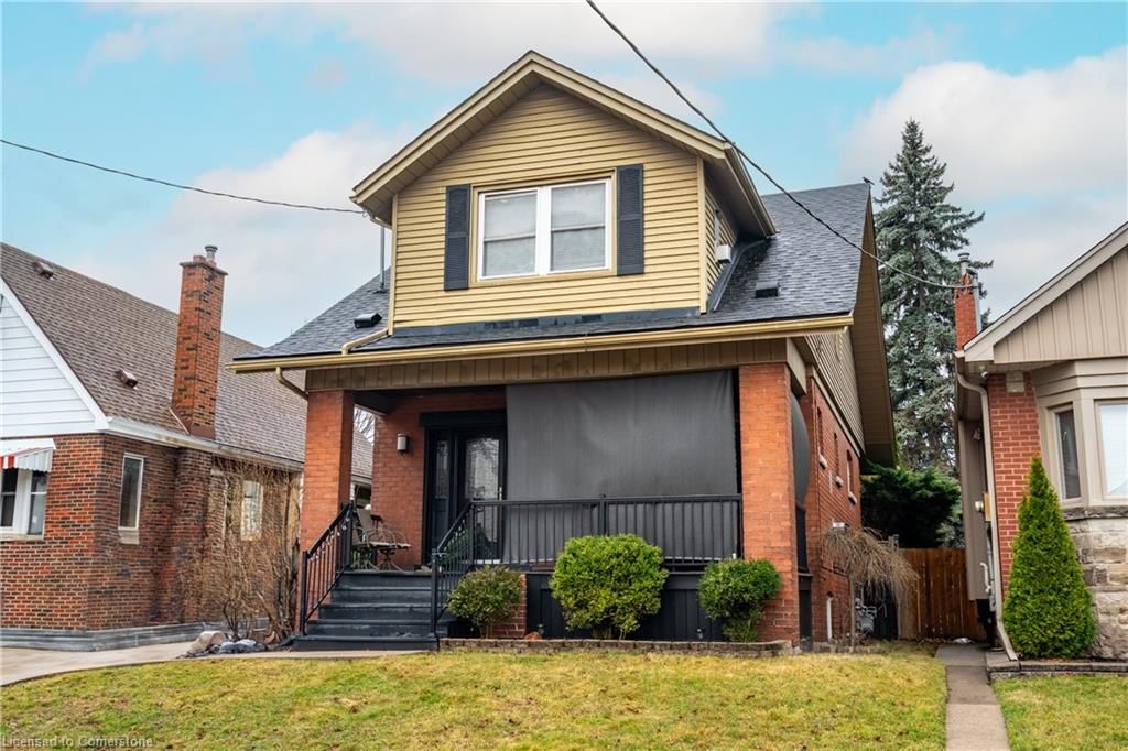 Single Family Residence for sale at 290 Huxley Avenue, Hamilton, Delta, L8K 2R4 - MLS: 40709112