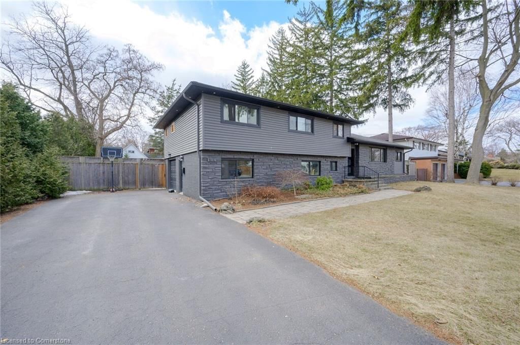 Single Family Residence for sale at 614 Gayne Boulevard, Burlington, Aldershot South, L7T 3V6 - MLS: 40709406