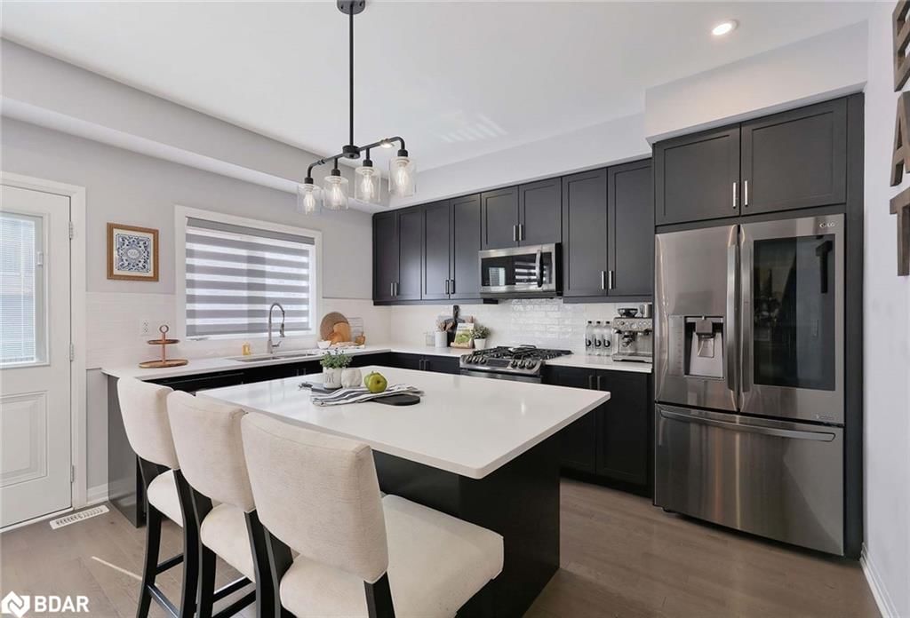 Row/Townhouse sold at 74 Leeson Street, Grand Valley, Grand Valley, L9W 7P9 - MLS: 40710424