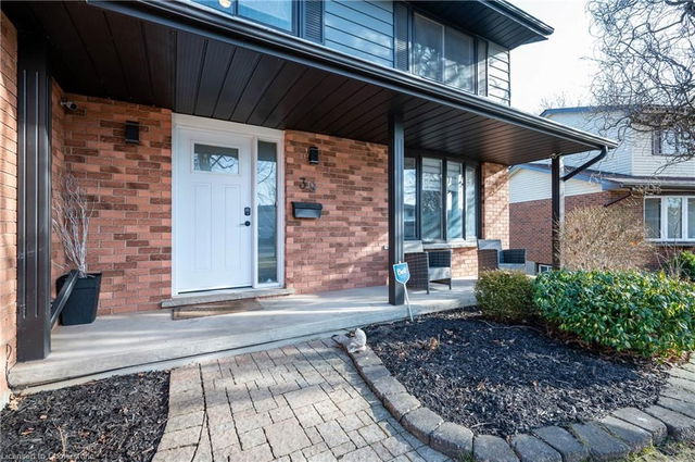 39 Martinglen Crescent