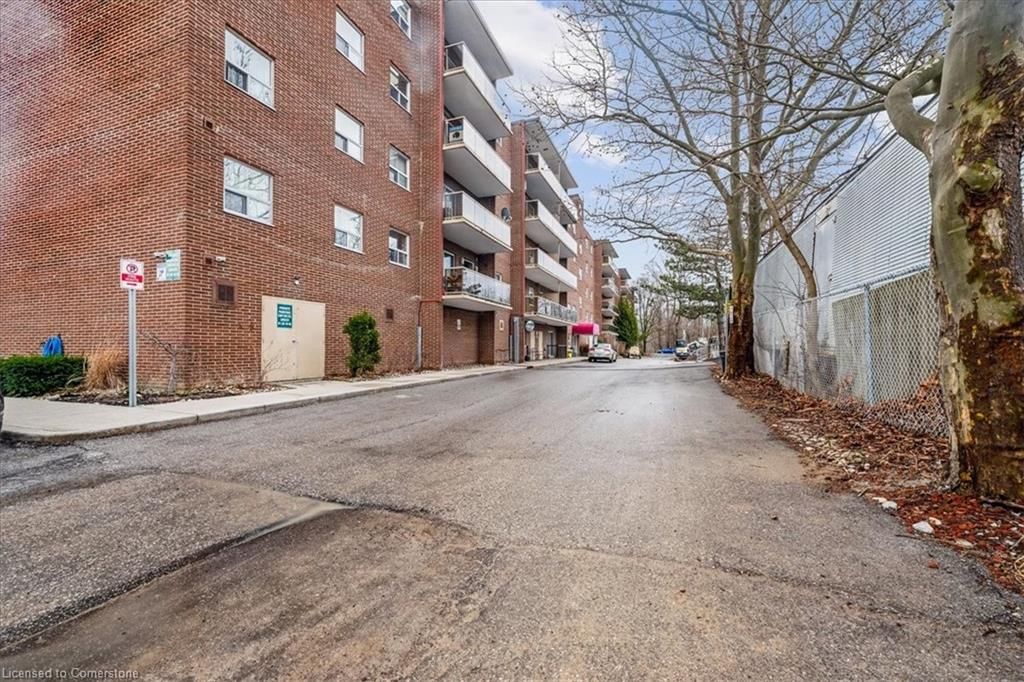 Condo/Apt Unit sold at 107-793 Colborne Street, Brantford, Braneida Industrial Park, N3S 7J3 - MLS: 40710622