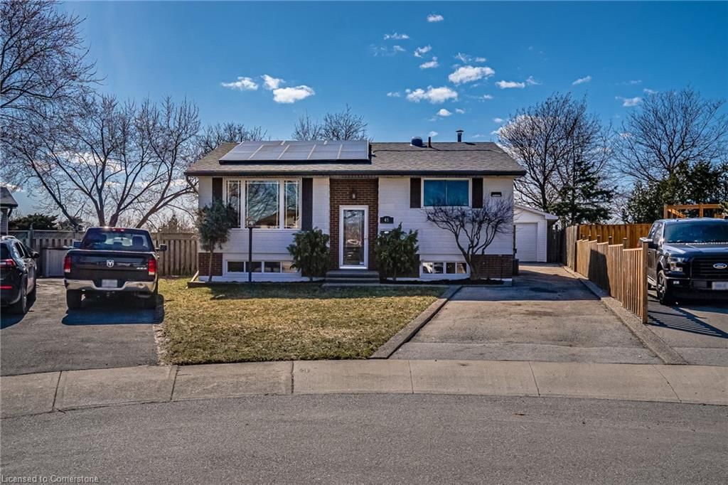 Single Family Residence for sale at 45 Brett Court, Hamilton, Berrisfield, L8T 4R7 - MLS: 40710652