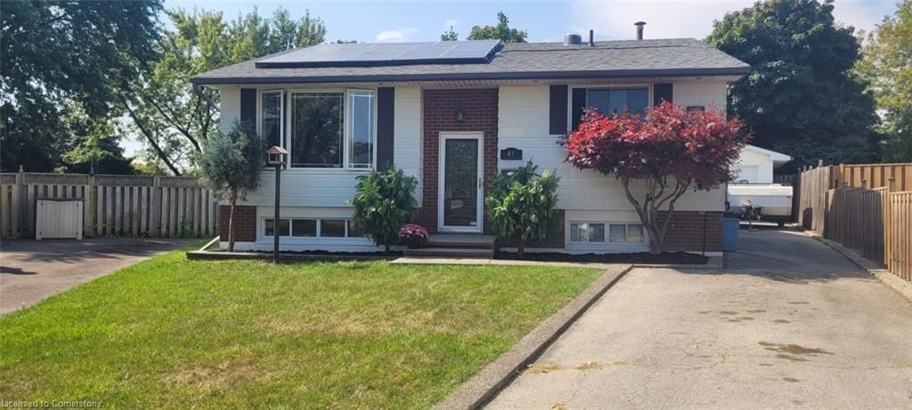 Single Family Residence for sale at 45 Brett Court, Hamilton, Berrisfield, L8T 4R7 - MLS: 40710652