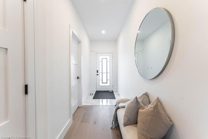 Room1