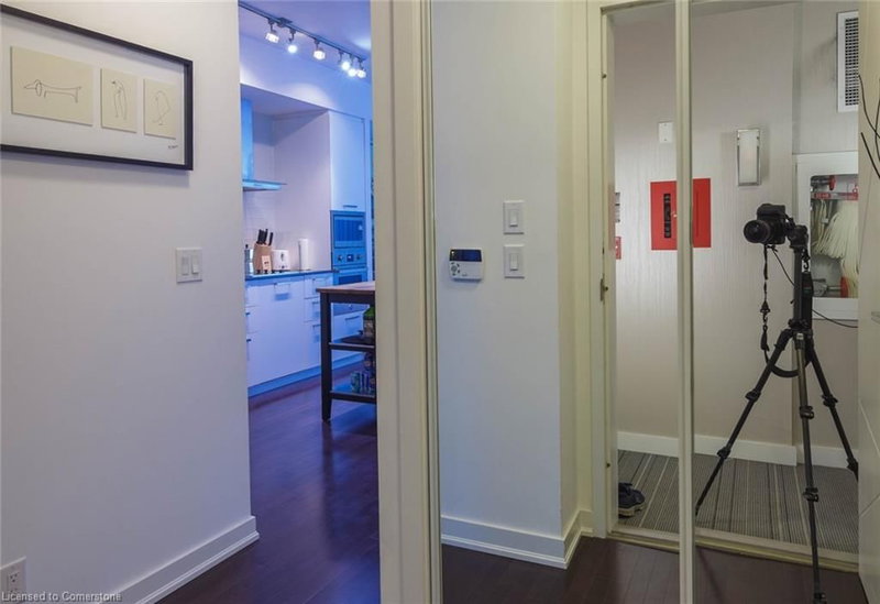 Room2