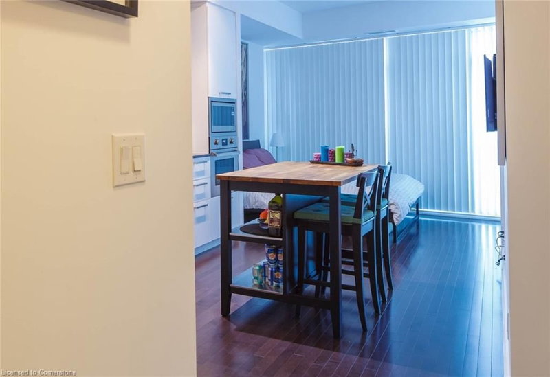 Room1