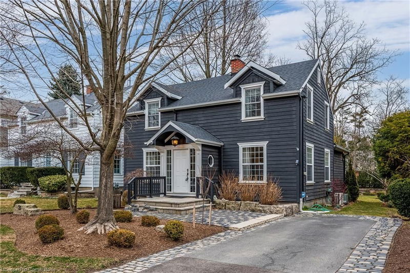 21 Howard Avenue, Oakville, Ontario