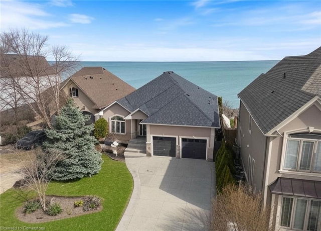 66 Seabreeze Crescent