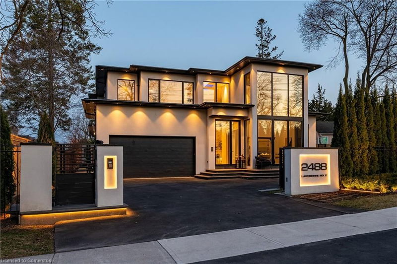 2488 Lakeshore Road E, Oakville, Ontario