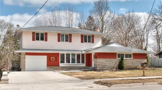 121 Ripplewood Crescent