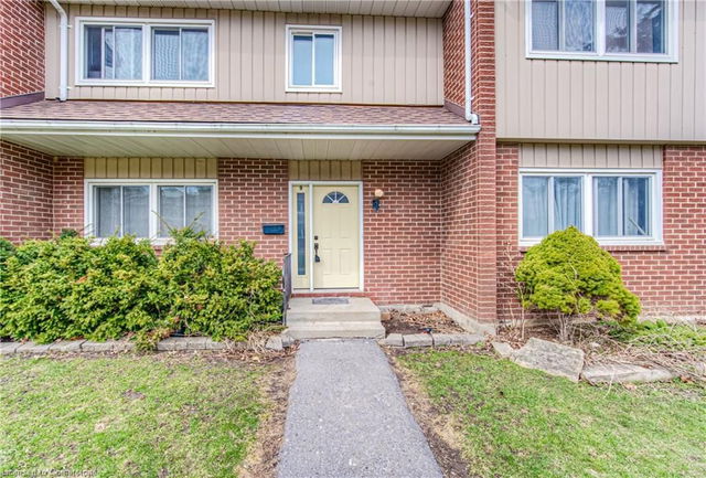 9 - 121 University Avenue