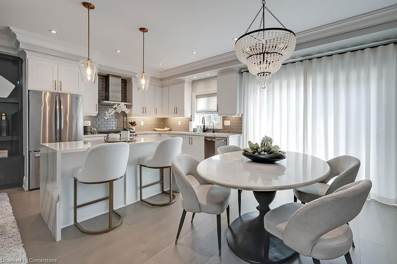 2071 Ghent Avenue #4, Burlington, Ontario