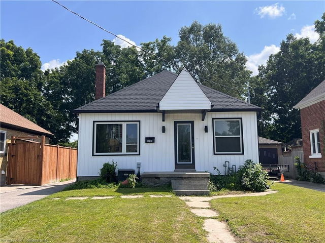 111 Stirling Avenue