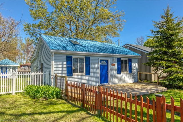 713 Lakeshore Road