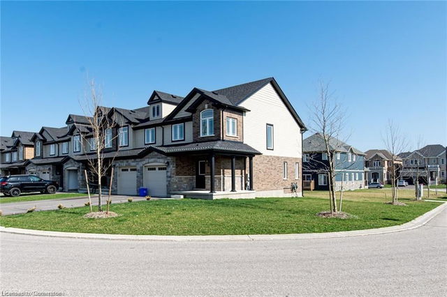 10 Bawcutt Crescent