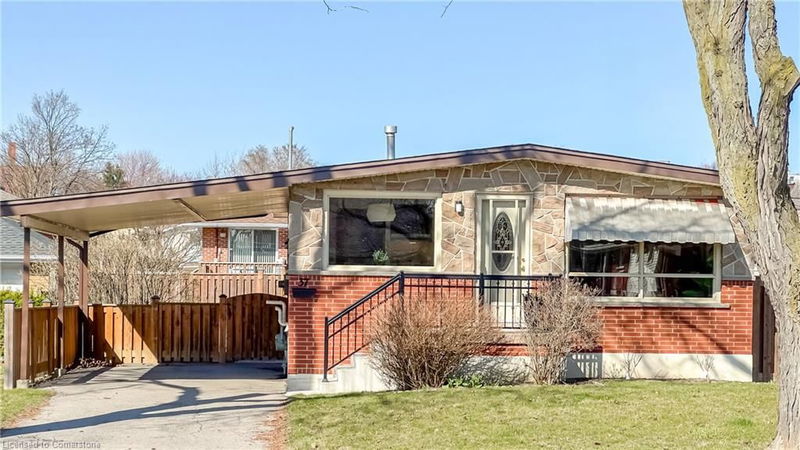 37 Bobolink Road, Hamilton, Ontario