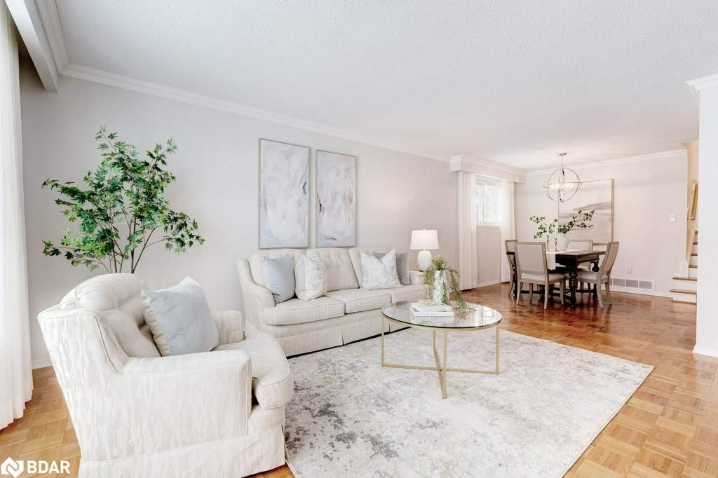 Single Family Residence for sale at 2334 Wyandotte Drive, Oakville, WO West, L6L 2T6 - MLS: 40713748