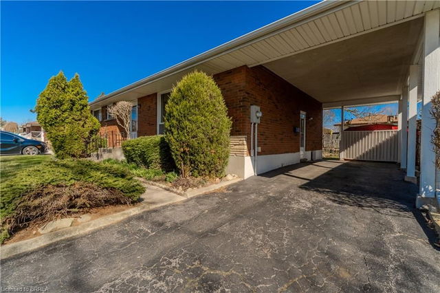 104 Balmoral Drive