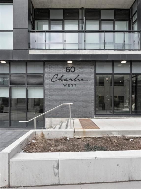 1402 - 60 Charles Street