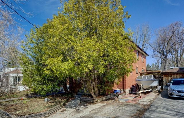 102 Dunbar Road S