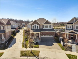 314 Apple Hill Crescent