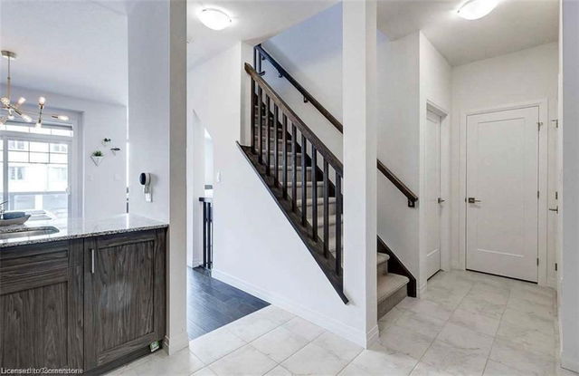 3 Hoffman Lane