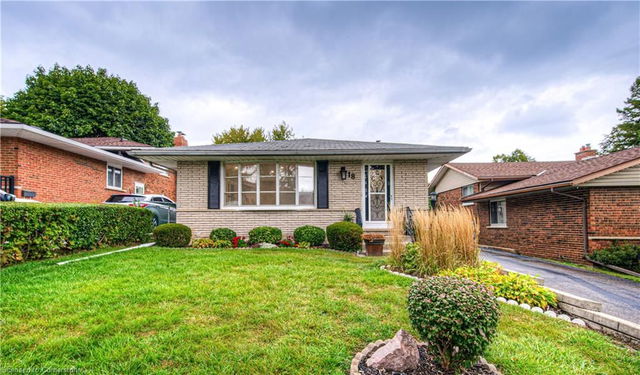 18 Bosworth Crescent