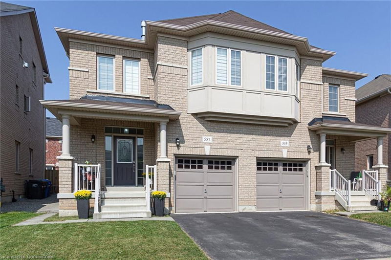 557 Settlers Road W, Oakville, Ontario
