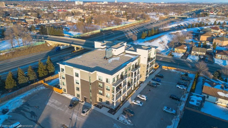 120 Springvalley Crescent #106, Hamilton, Ontario