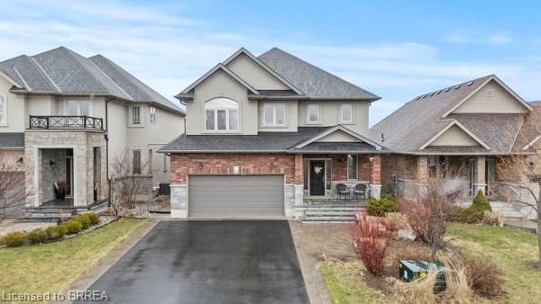 Single Family Residence sold at 16 Abbington Drive, Hamilton, Gilbert, L9C 0C7 - MLS: 40715131