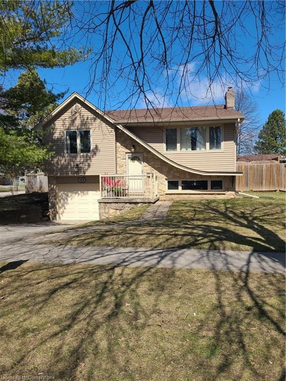 68 Oriole Parkway