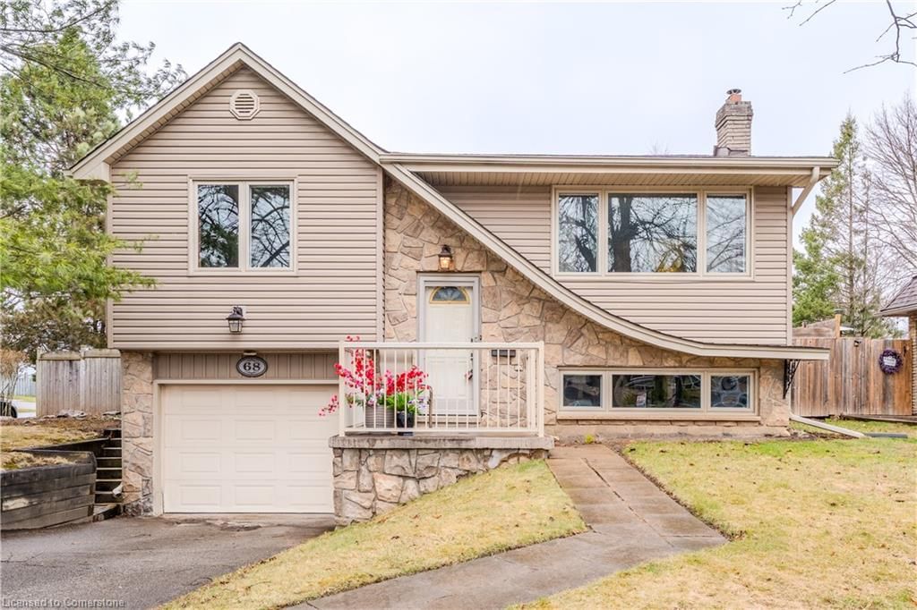 Single Family Residence for sale at 68 Oriole Parkway, Brantford, Cedarland, N3R 6V9 - MLS: 40715376