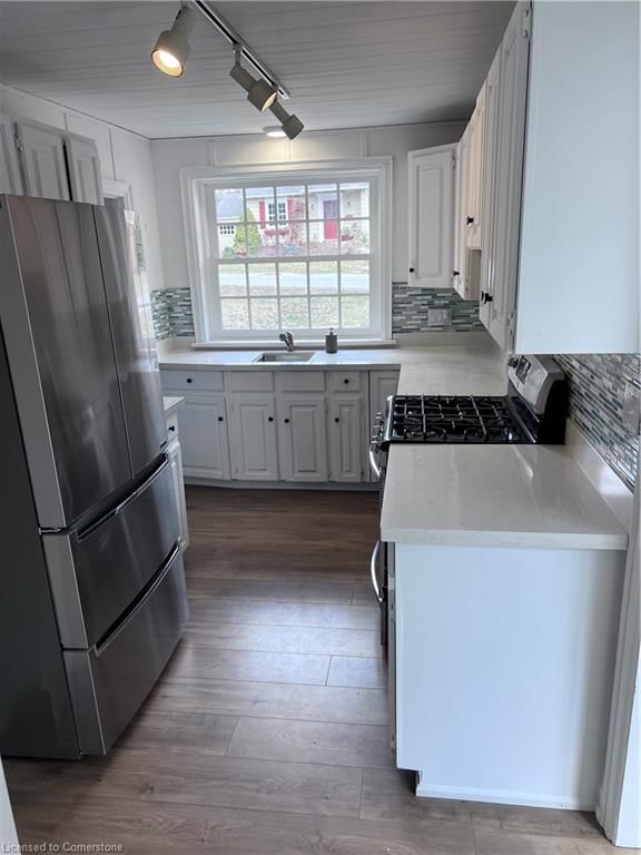 Single Family Residence for sale at 804 Shadeland Avenue, Burlington, Aldershot South, L7T 2M1 - MLS: 40715437