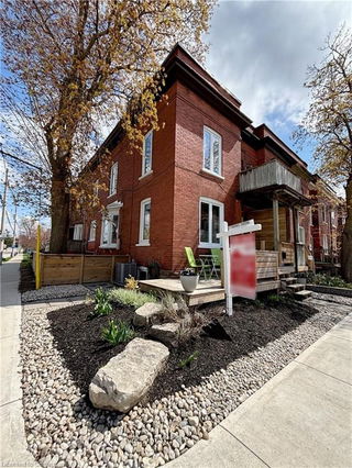 43 Cedar Street