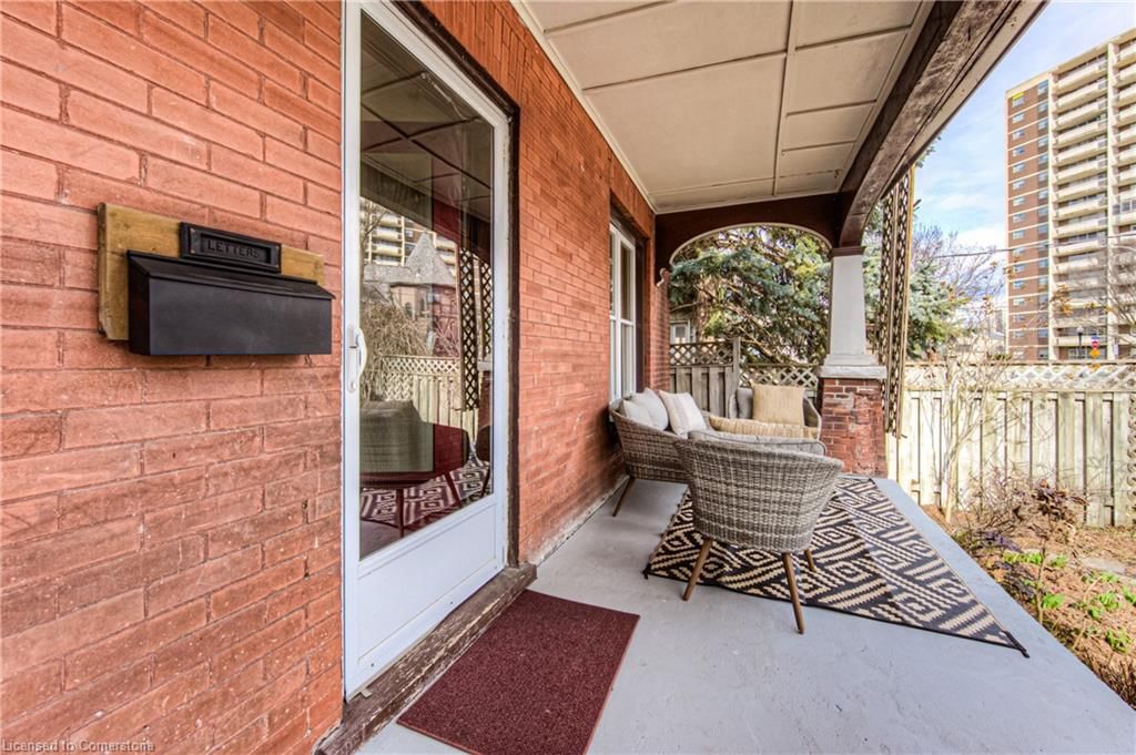 Single Family Residence sold at 60 Francis Street, Kitchener, Downtown Kitchener/East Ward, N2H 5B5 - MLS: 40715770