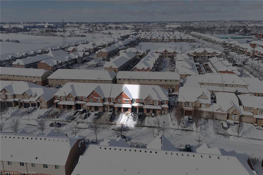 Row/Townhouse for sale at 28 Blue Mountain Drive, Stoney Creek, Trinity, L0R 1P0 - MLS: 40715897
