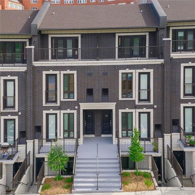 207 - 55 Wood Street