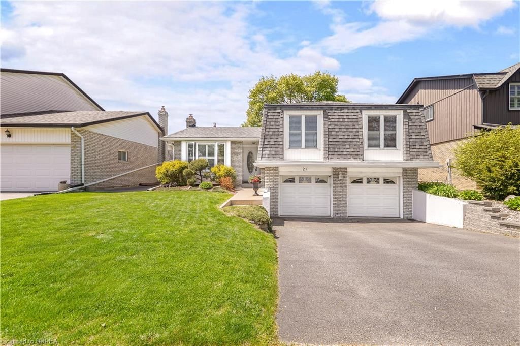Single Family Residence for sale at 21 Dorchester Avenue, Brantford, Mayfair, N3R 5G3 - MLS: 40716089
