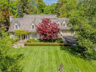 59 Ennisclare Drive