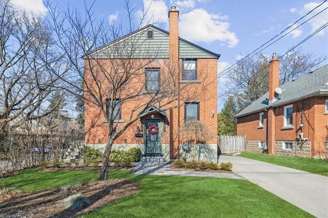 1 Alpine Avenue